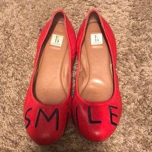 Ellen DeGeneres red flats, size 8 1/2